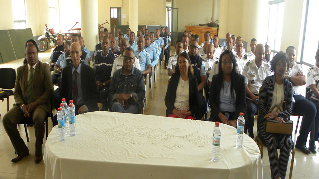 Vue de l’assistance lors de la réunion des OPJ à Miarinarivo, au premier plan, la délégation du PAC d’Antananarivo Premier et...